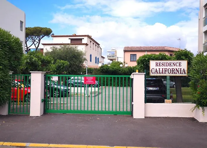 Апартаменты Le California Кань-сюр-Мер